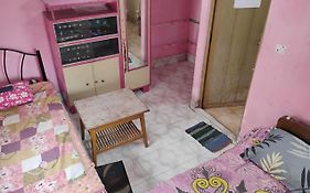 Green Homestay Kolkata -Ac Extra 400-Kitchen Extra 200